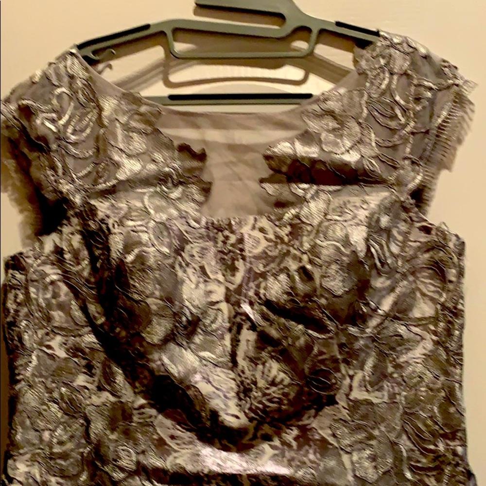 Key zinger gown